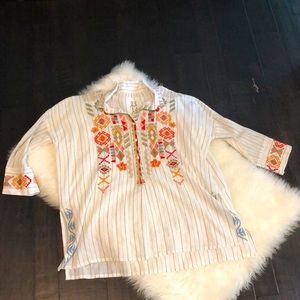 Johnny was tribal blouse size small